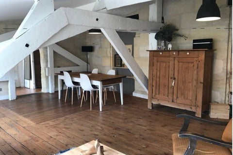 Appartement de type loft de charme et atypique avec pierre de taille bordelaise, Bordeaux, France Loft typique Bordelais quartier branché Entire rental unit vacation rental 43196313