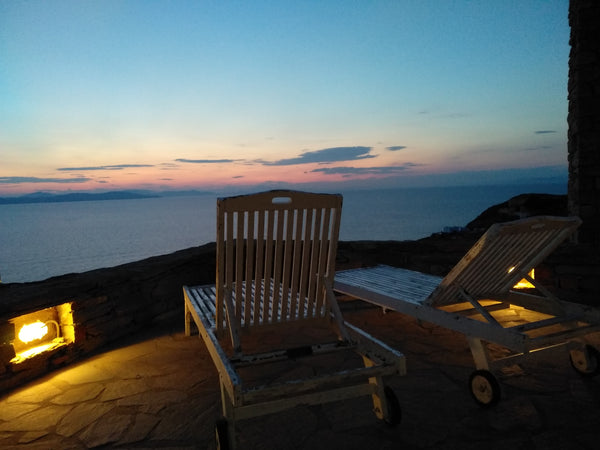 Mόλις 15 λεπτά με αυτοκίνητο (χωματόδρομος) από το λιμάνι της Κορησσιας, το σπίτ Athens, Greece Kea Sunset Home, Melissaki Wi-Fi Cycladic home vacation rental 27916109