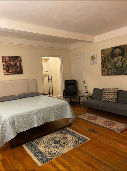 Take it easy at this unique and tranquil getaway.  Rental unit in New York · ★4.40 · Studio · 1 bed · 1 bath Entire rental unit vacation rental 1034421547469316079