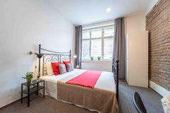 Dancing House 15 minutes walk!  Bus station with bus to and from airport and met Prague, Czechia COZY apartment in Prague 5 Entire rental unit vacation rental 632325734877017162