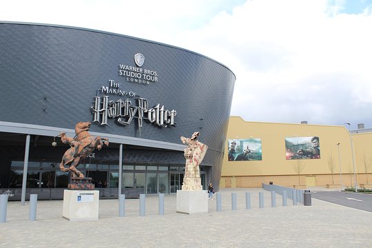 Private Transfer: Central London to Harry Potter Warner Bros Studio in Leavesden  Private Tours and Travel Guide Europe London CITY London Destination Tour