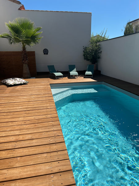 Maison de ville spacieuse et moderne avec piscine comprenant au rez-de -chaussée  Maison de ville moderne avec piscine Entire townhouse vacation rental 47869886