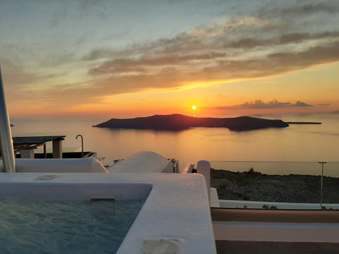 Vitsentzos Suites, is in the middle of Santorini, overlooking a panoramic and in  Caldera View Private Deluxe Suite with Jacuzzi Private room in bed and breakfast vacation rental 47419781