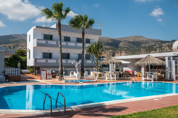 I Candy Apartments in Malia features a number of amenities including a bar. Amon  ICandy Apartments 