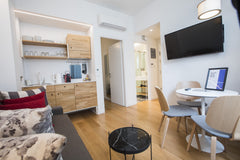 Welcome to Olala Syntagma Apartment 1.3, a fully equipped apartment for 4 guests Barcelona, Catalonia, Spain Olala Syntagma Apartment 1.3 Entire rental unit vacation rental 30314693