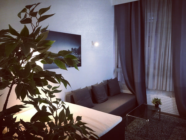 Appartement bien équipé avec une cuisine séparée et une salle de bain privée sép Uccle, Belgium Studio In Brussels Entire rental unit vacation rental 700566792230231335