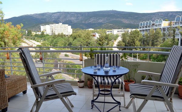 100m² sunny top floor apartment, right next to University Campus of Athens and o Athens, Attica, Greece Bright top floor apt with amazing view ! Entire rental unit vacation rental 6816048