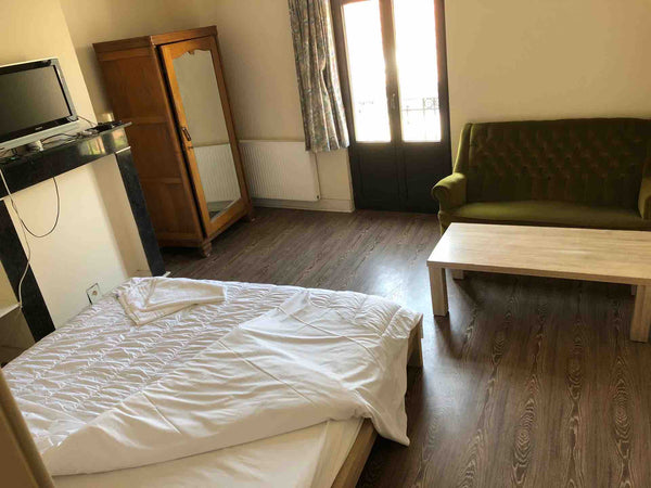 Studio of 40 square meter, close to a foodmarket, at 5 min from the bus to the c  Studio Ruisbroek Entire loft vacation rental 22183269