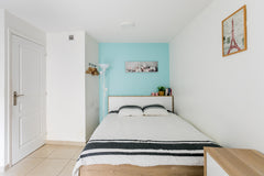 Located at the heart of Marais, the most historical district of Paris. On the GR Paris, France Ground-Floor Flat w/ AC Le Marais Center Paris Entire rental unit vacation rental 20421901
