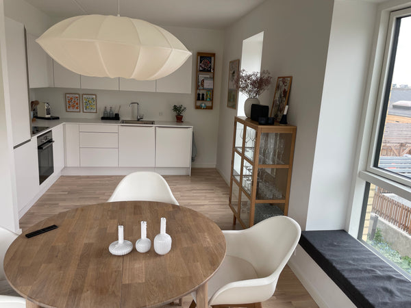 Skøn, moderne lejlighed med fin altan. Lejligheden ligger i gåafstand til offent Birkerød, Denmark Skøn lejlighed, med altan og gratis parkering Entire rental unit vacation rental 630994589200822984