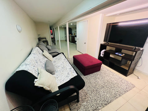 BEAUTIFUL 1BEDROOM/ 1BATHROOM APARTMENT IN CROWN HEIGHTS BROOKLYN. APARTMENT HAS New York, NY Rental unit in Brooklyn · ★3.29 · 1 bedroom · 2 beds · 1 bath Entire rental unit vacation rental 39920172