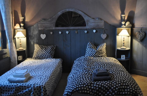 Antwerp, my beattiful city, take a look at:<br />(URL HIDDEN)<br /><br /><b>The  Antwerp, Belgium Colourful Inspiration In Every Room Entire rental unit vacation rental 991824