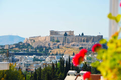 Sunny , comfortable and clean penthouse in Pagrati , an old and scenic neighborh Korydallos, Attica, Greece Mia's atelier, balcony to Acropolis Entire condo vacation rental 19644187