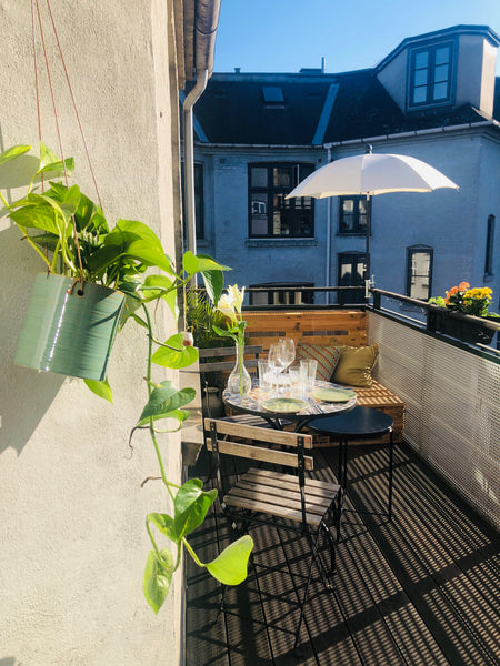 We are renting out our beautiful apartment, located in the city center of Copenh Copenhagen, Denmark Skøn central lejlighed med altan - lige ved søerne Entire condo vacation rental 582267631147041098