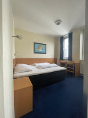 We offer an affordable room in the center of Copenhagen. The hotel is fully self  Cheap hotel room for two people with a doublebed Room in hotel vacation rental 643840916665734283