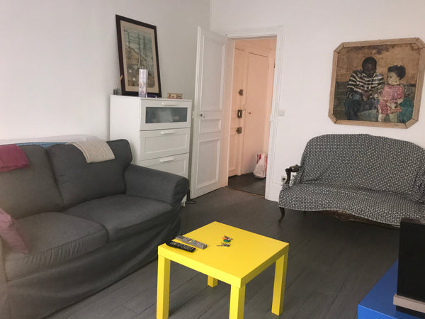 Mon appartement se trouve au 1er étage d’un immeuble sur cour au calme, la campa Paris, France Confortable 2 pièces au calme, proche Montmartre Entire rental unit vacation rental 28874974