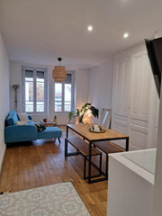 Idéalement situé : <br />- proximité de supermarchés (Lidl, boulangerie au pied   T2 42m2, Bellecombe Lyon 6 Entire rental unit vacation rental 771716099269405822