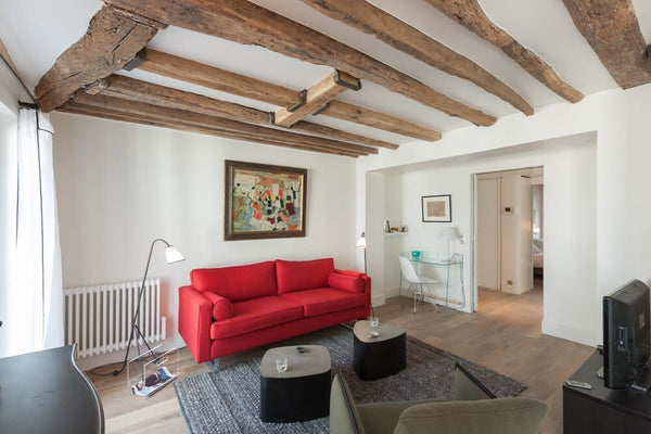 Located on a peaceful street (Rue du Dragon) of Saint Germain des Près, you will Paris, France Charming 1 bedroom in the heart of Saint Germain Entire rental unit vacation rental 11129956