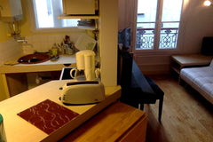 Appartement de 35 mètres carrés, quasi neuf, très bien situé, à 5 minutes à pied  2 pièces proche Tour Eiffel Entire rental unit vacation rental 7092223