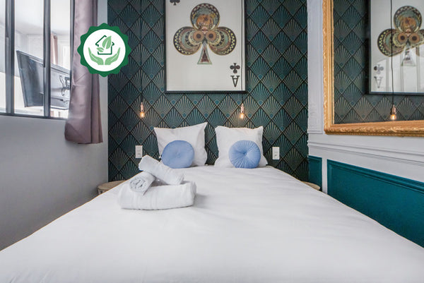 The apartment is located in the heart of the 8th district in the neighborhood ca  Saint-Lazare - Opera 35: apartment for 5 Entire rental unit vacation rental 29004037