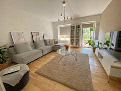 Lys rummelige lejlighed med plads til hele familien.<br /><br /><b>The space</b> Copenhagen, Denmark Central lejlighed i København. Entire rental unit vacation rental 645299357512324580