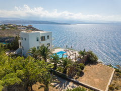 Villa del Sole is built 25m from the sea surface and offers an amazing view over  Villa del Sole, private pool and amazing sea view Cycladic home vacation rental 16733321