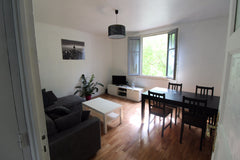À moins de 5 minutes de la gare Part Dieu, je propose une chambre agréable dans  Lyon, France Part Dieu, chambre agréable Private room in condo vacation rental 25409201