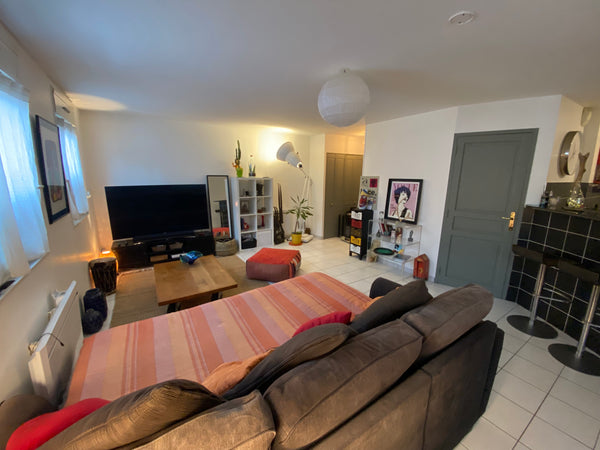 Loue appartement chaleureux tout confort comme à la maison !!! <br />Situé en pl Lyon, France Appartement Lyon chaleureux Entire rental unit vacation rental 755011197957679493