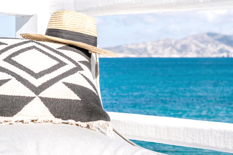 blue suite is a big suite with one double room /one sofa/attic with 2 single bed Pollonia, Greece blue suite Entire rental unit vacation rental 7143889