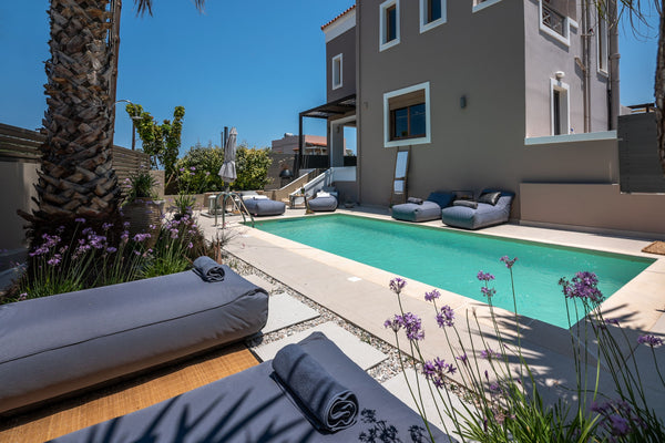This unique place has a style all its own.<br /><br /><b>License number</b><br /  Calmar Boutique Villa Entire villa vacation rental 659159793833647074