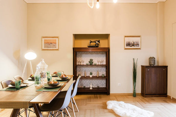 A fantastic huge apartment, beautiful design, renovated , wonderful safe central Athens, Greece An Elegant Safe and Central Very big 4 bedroom apartment next to Metro airport line Entire rental unit vacation rental 32034571