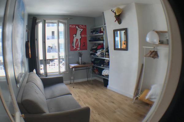 Charmant studio à 50m du parc de Belleville. Refait à neuf en nov 2015. Une cham Paris, France Beau studio à Menilmontant Entire rental unit vacation rental 10468931