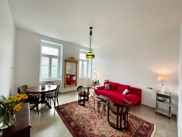Enjoy a stylish experience at this centrally-located place.<br />The flat has a   Bright central city apartment Entire rental unit vacation rental 688274729214660238