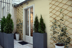 Check-in : 2pm - 8pm MAXIMUM / Check-out : 1pm.<br />A small independent house ( Paris, France A Little House Inside Montmartre Tiny home vacation rental 23964364