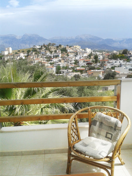 An apartment spacious and functional, near the village of Kamilari. Cozy, perfec Crete, Greece Apartment in Crete, special - 4+ Entire rental unit vacation rental 2861109