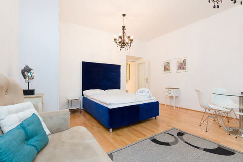 Cosy studio apartment in the heart of Vienna. The apartment is located on the se Vienna, Austria Studio Apartment in Center for Longtermrental Entire rental unit vacation rental 3027183