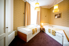 Sleeps 2 people in two single beds.<br /><br />Includes:<br />Boutique design ro  Twin Room Room in hotel vacation rental 42733288