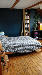 This charming appartment offers a calm and cosy nest in the heart of the most dy Brussels, Belgium Bright and charming flat in the heart of St-Gilles Entire rental unit vacation rental 45784277