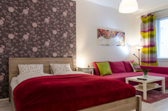 Bright and cozy studio located in the heart of the historical part of the Old To Prague, Czechia YOUR safe home in heart of city ❤️ Entire rental unit vacation rental 2026259