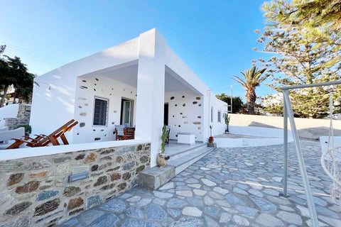 Get ready to relax and create an unforgettable memory in our picturesque house.< Pireas, Greece Dall'Egeo Traditional Cycladic House Cycladic home vacation rental 625385880341114038