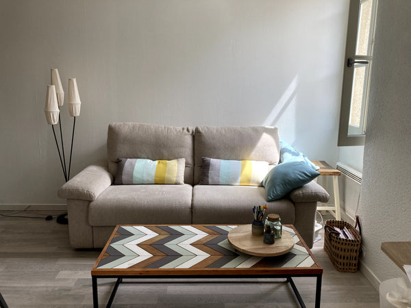 Niché dans le quartier St michel à deux pas du marché des capucins, ce studio es Bordeaux, France Studio chill - Quartier St michel <3 Entire rental unit vacation rental 546854027084549994