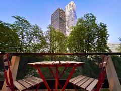 Situé sur la prestigieuse avenue Louise, entre le quartier du Châtelain et Bois  Brussels, Belgium AVENUE LOUISE : Appartement Prestigieux Entire condo vacation rental 684741669350205519