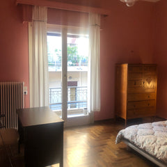Room in a 190sm. apartment.<br /><br /><b>License number</b><br />00001253879 Athens, Greece The pink room Private room in condo vacation rental 53954372