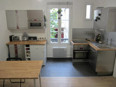 Living room with fully fitted kitchen, bedroom, bathroom bath/shower, remodeled  Toulouse, France Quiet new flat, Metro Dugommier Entire rental unit vacation rental 2936802