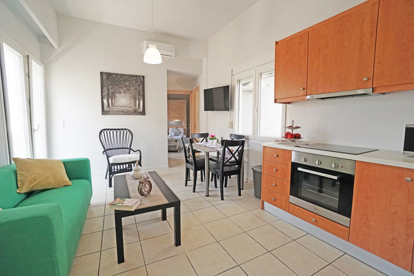 Mare Civitas (Duo), is a new totally renovated modern apartment that stands maje Rethimnon, Greece Mare civitas duo ,near Beach, Chania Old Town Entire rental unit vacation rental 18083023