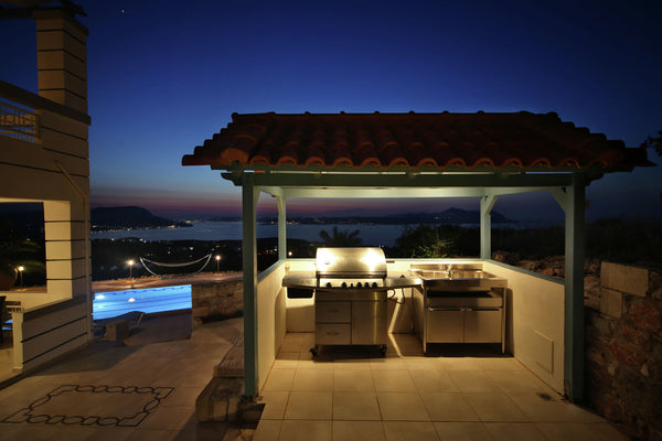 Located in Kokkino Chorio, this luxurious villa features 3 bedrooms for 6 people Zürich, Switzerland Fantastic luxe modern Villa, large garden, private pool, outdoor kitchen NW Entire villa vacation rental 21697745