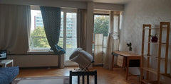 Spacieux studio 55m2 meublé avec cuisine et terrasse privatives. Parking gratuit Brussels, Belgium Studio meublé avec terrasse et cuisine privatives Private room in rental unit vacation rental 691021822785438861