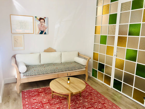 A recently refurbished, elegant ground floor apartment with an independent entra Cyprus Anna's 44 KOLONAKI Square CENTRAL!!! Entire rental unit vacation rental 39826750