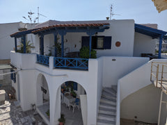 <b>License number</b><br />00001424098 Athens, Greece 2-bedroom beach house Cycladic home vacation rental 51952258