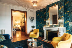 Superbe appartement de 185m² vue sur la Garonne et le pont de pierre dans le cen Sablonceaux, France Superbe appartement de 185m² vue sur la Garonne. Entire rental unit vacation rental 17218507